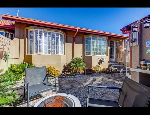 2 BEDROOM APARTMENT FOR SALE IN NORKEM PARK